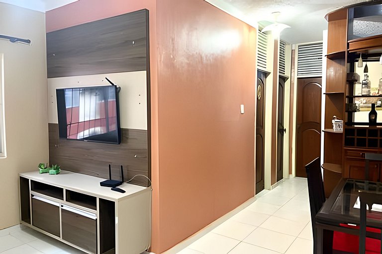Apto 02 QTS com garagem grátis.
