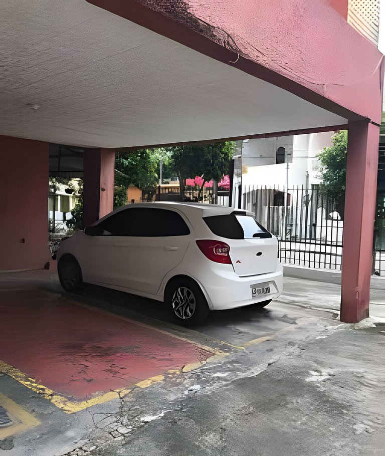 Apto 02 QTS com garagem grátis.