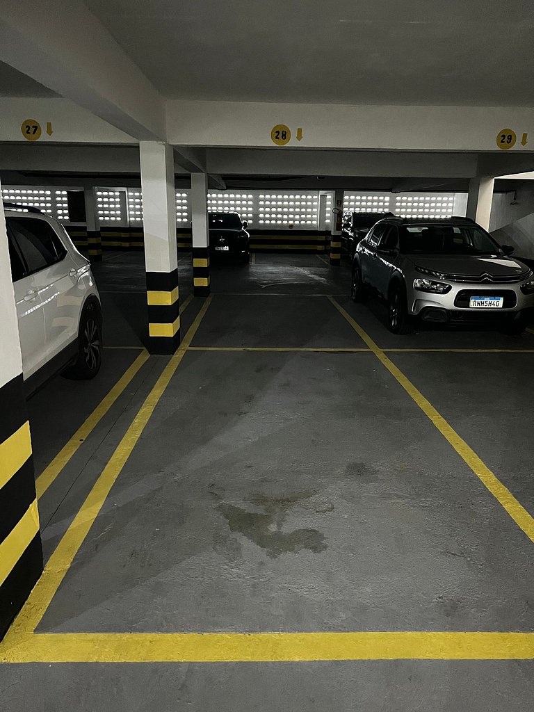 Apto 2 quartos com garagem
